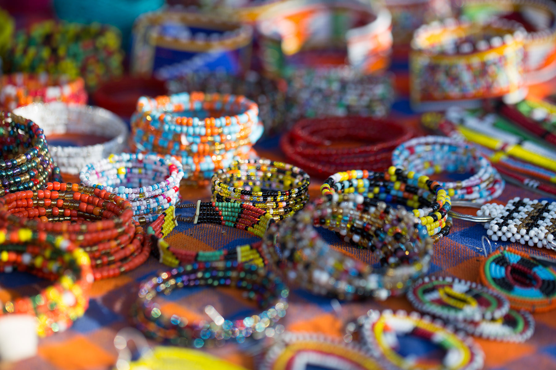 school_expedition_kenya_impact_traditional_crafts